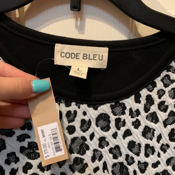 Code Bleu Long Sleeve Girls Tee - Size L - Picture 2 of 3